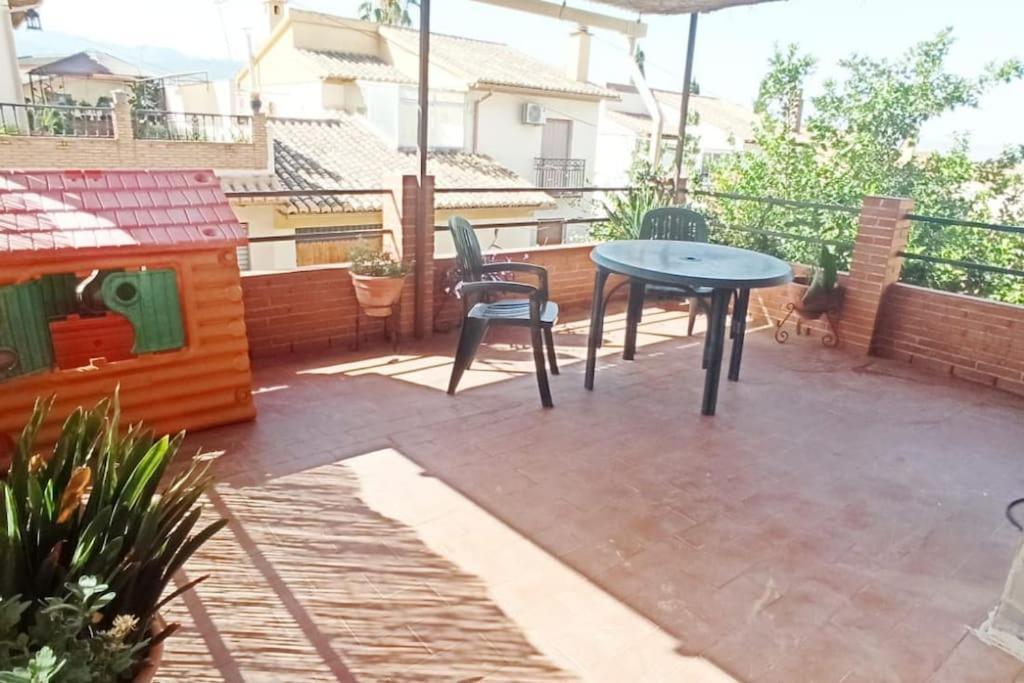 Casa Con Piscina Y Barbacoa A 3 Kilometros De La Alhambra Villa Huetor Vega Bagian luar foto