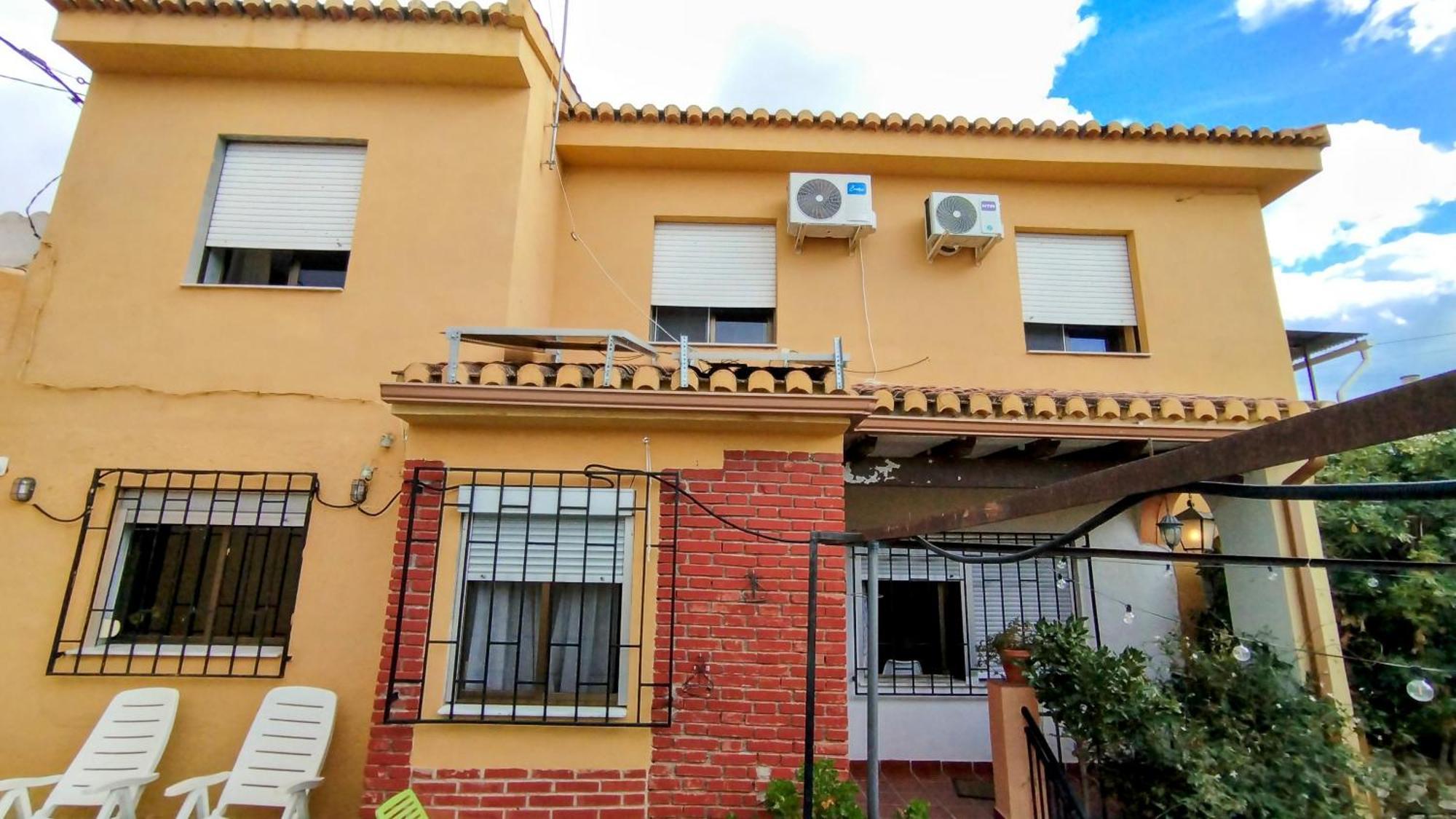 Casa Con Piscina Y Barbacoa A 3 Kilometros De La Alhambra Villa Huetor Vega Bagian luar foto